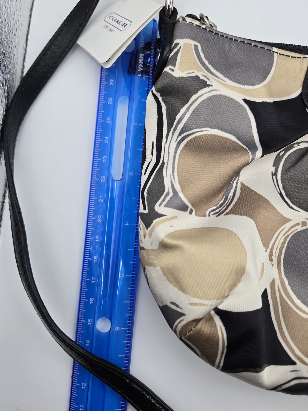 NWT Coach ASH Scarf Multicolor Neutral, Black & Tan Signature Circle C Crossbody - Picture 10 of 13
